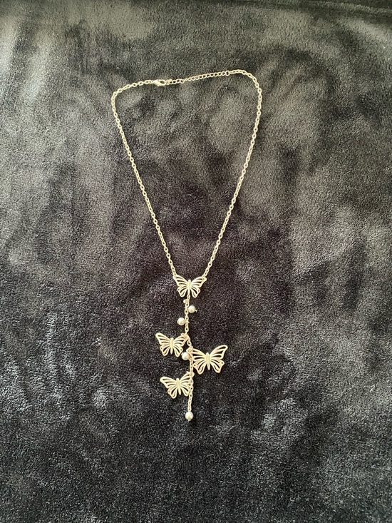 Jewelry - Silver Cascading Butterfly Necklace ✨ FAST SHIPPING